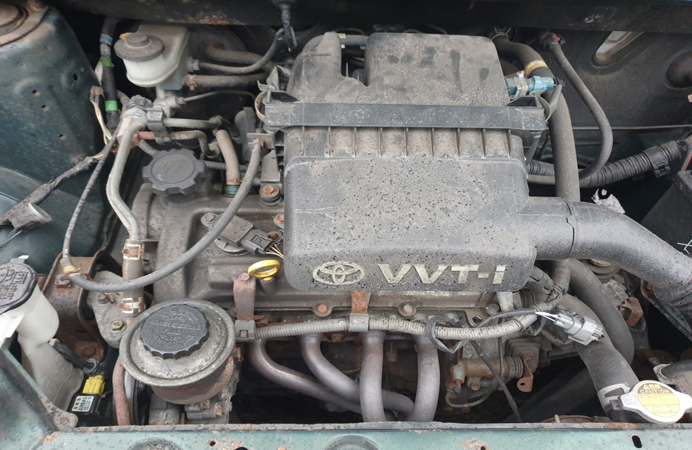 Toyota Yaris GS Engine petrol